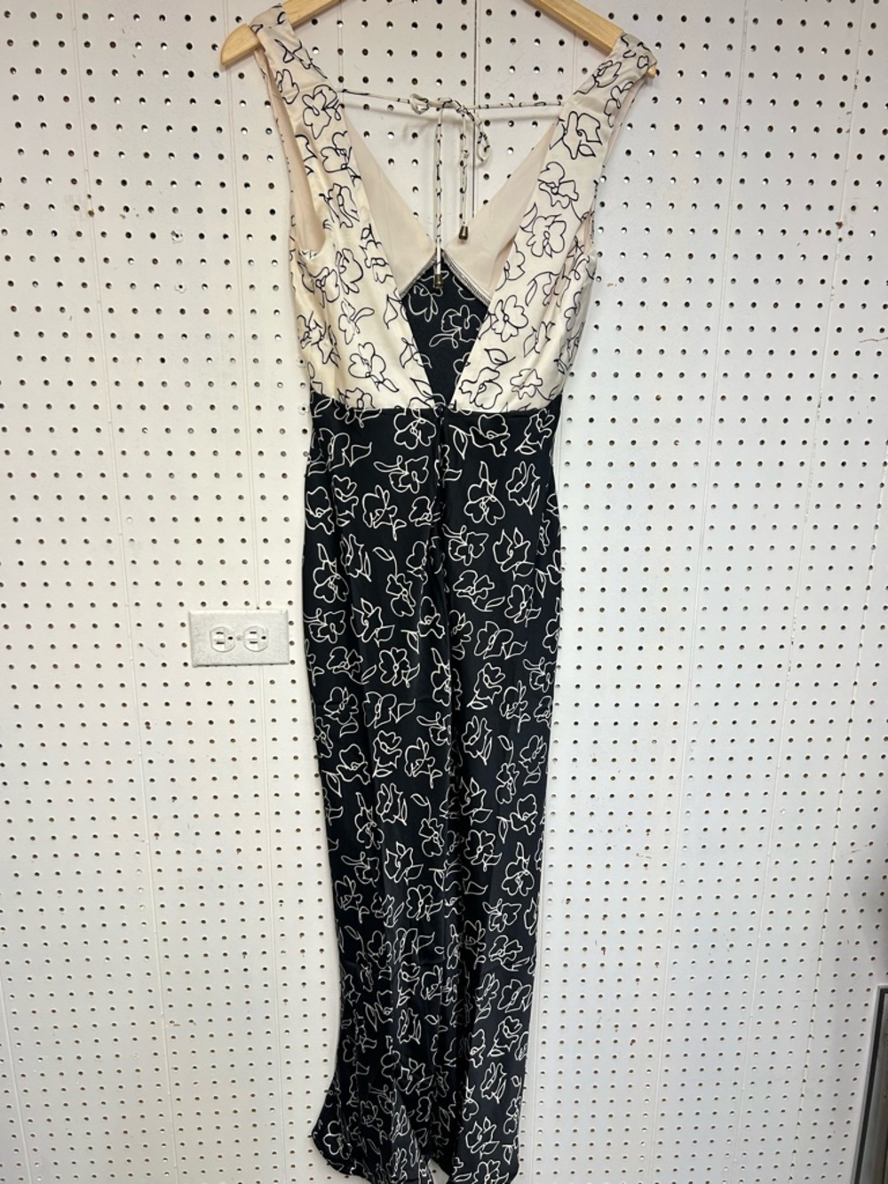 One and Only Satin Black Maxi Dress With Floral Print And Patchwork - Picture 3 of 7